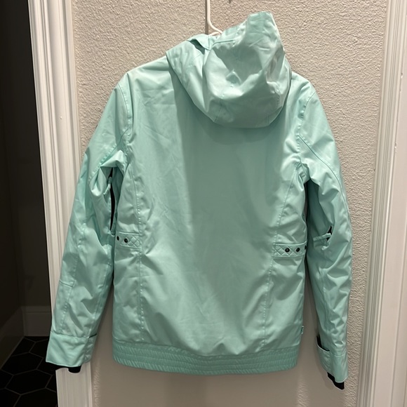 RIDE Snowboard HEAVY snow ski jacket. Gorgeous details. Mint condition Worn once - Picture 5 of 11
